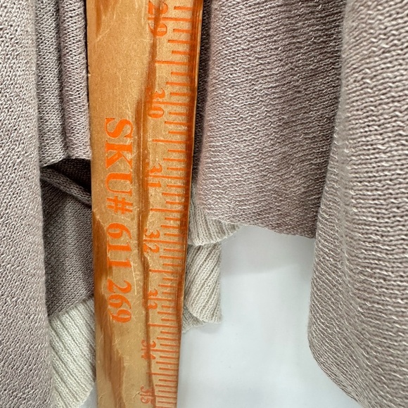 BY GRO ABRAHAMSSON two tone soft coastal grandma boho quiet luxury wrap cardigan - Picture 13 of 14